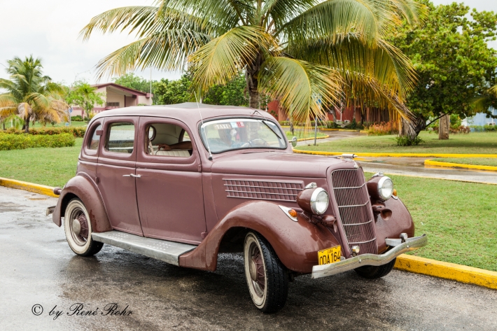 ©_René Rohr 1936 Ford 4-door